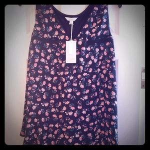 Floral design sleeveless blouse